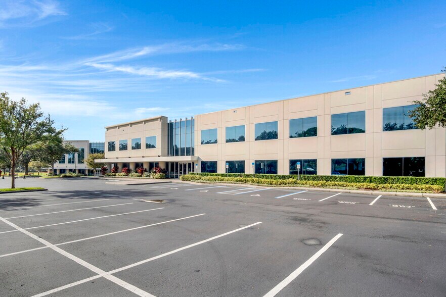 6200 Metrowest Blvd, Orlando, FL à louer - Photo du bâtiment - Image 2 de 15