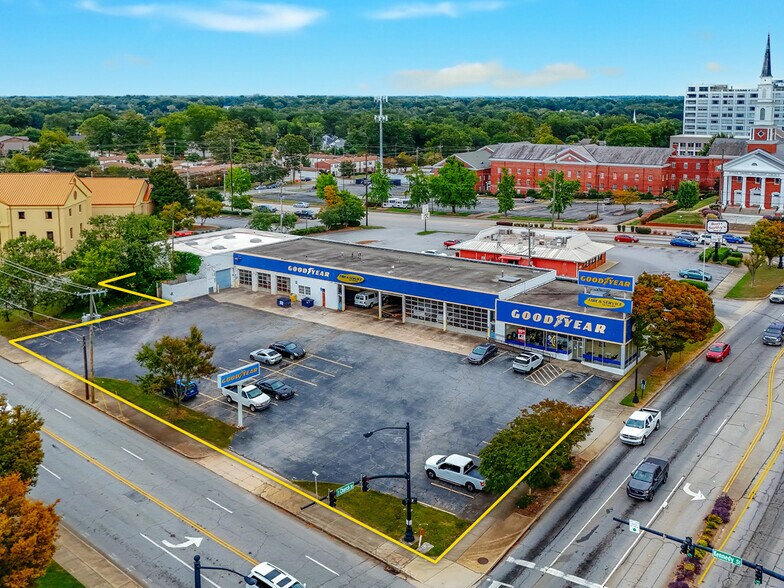 100 E Kennedy St, Spartanburg, SC à vendre - Photo du bâtiment - Image 2 de 6