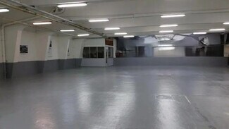 Plus de détails pour Commerce de détail à vendre