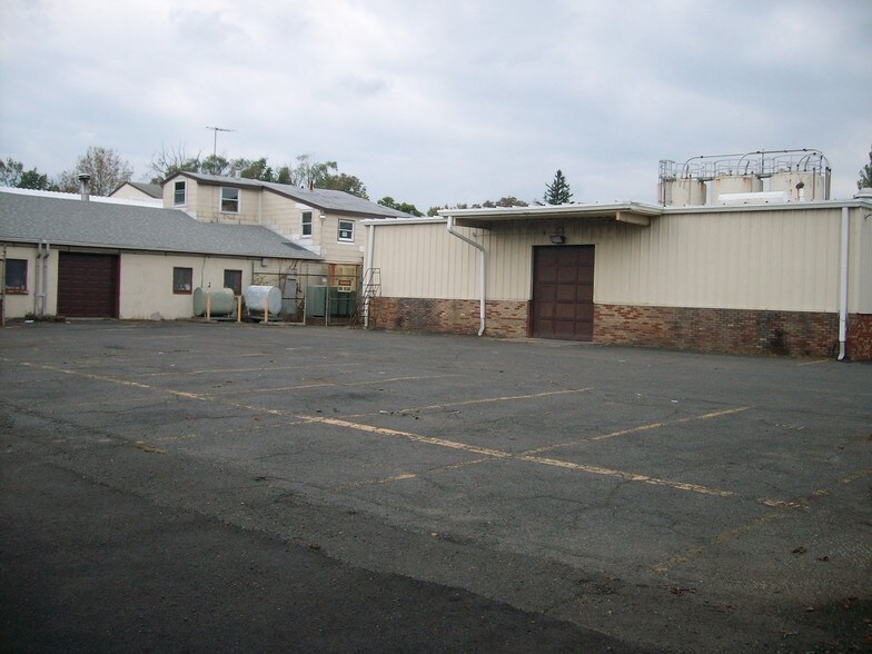 1268 Valley Rd, Stirling, NJ à louer - Photo du bâtiment - Image 3 de 3