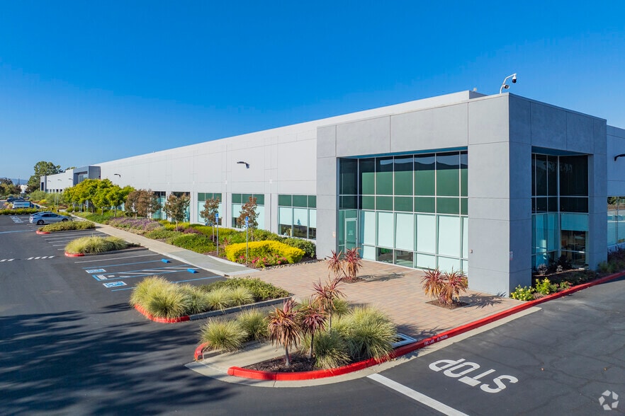 3260 Whipple Rdg, Union City, CA for lease - Building Photo - Image 1 of 15