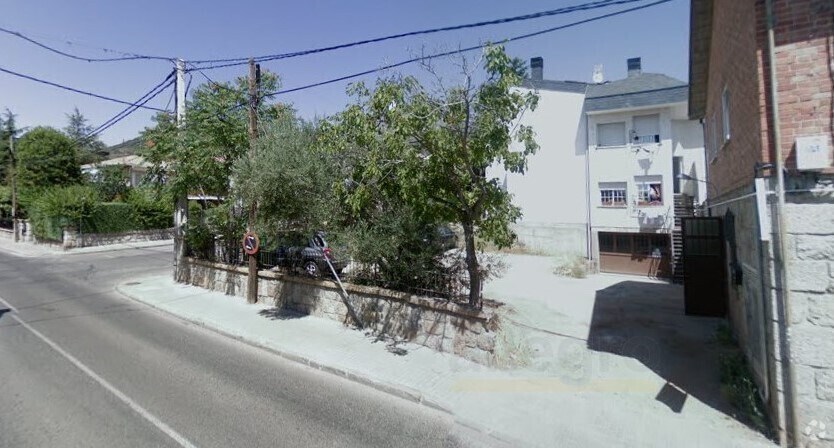 Zona centro, Hoyo de Manzanares, Madrid à vendre - Photo du bâtiment - Image 3 de 6