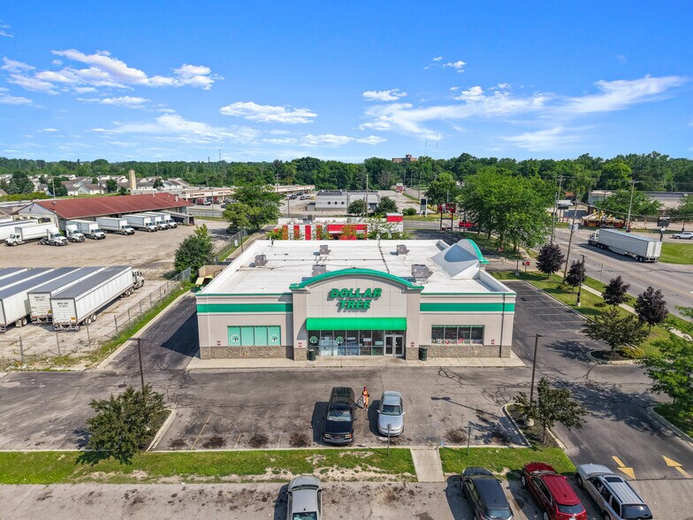 3560 Dixie Hwy, Saginaw, MI à vendre - Photo du bâtiment - Image 3 de 3