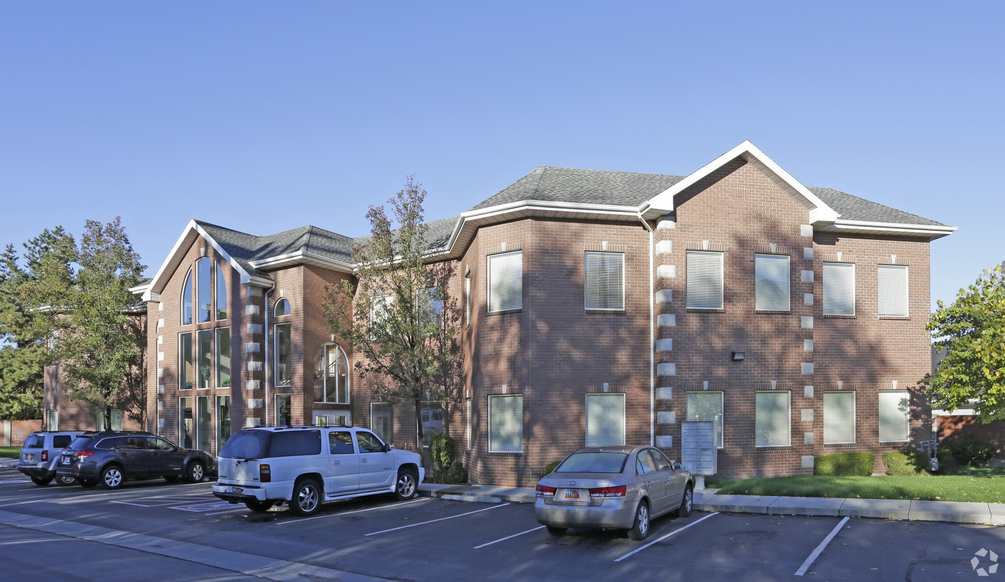 6364 S Highland Dr, Salt Lake City, UT for lease Primary Photo- Image 1 of 5