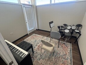 2601 S Texas Ave, Bryan, TX à louer Photo intérieure- Image 2 de 8