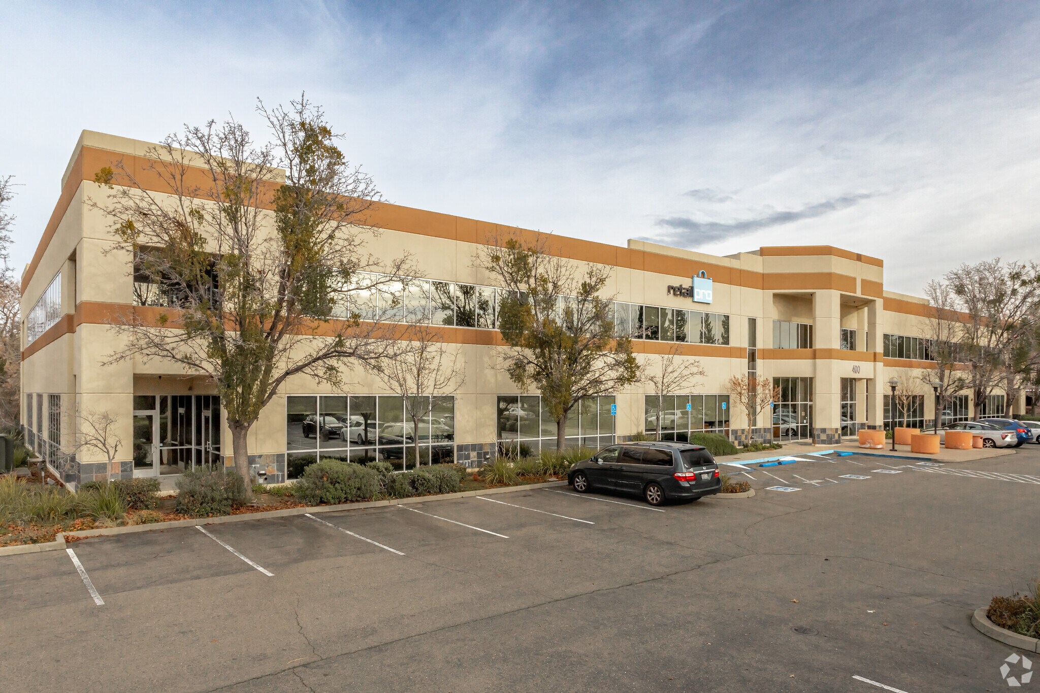 400 Plaza Dr, Folsom, CA à vendre Photo du bâtiment- Image 1 de 26
