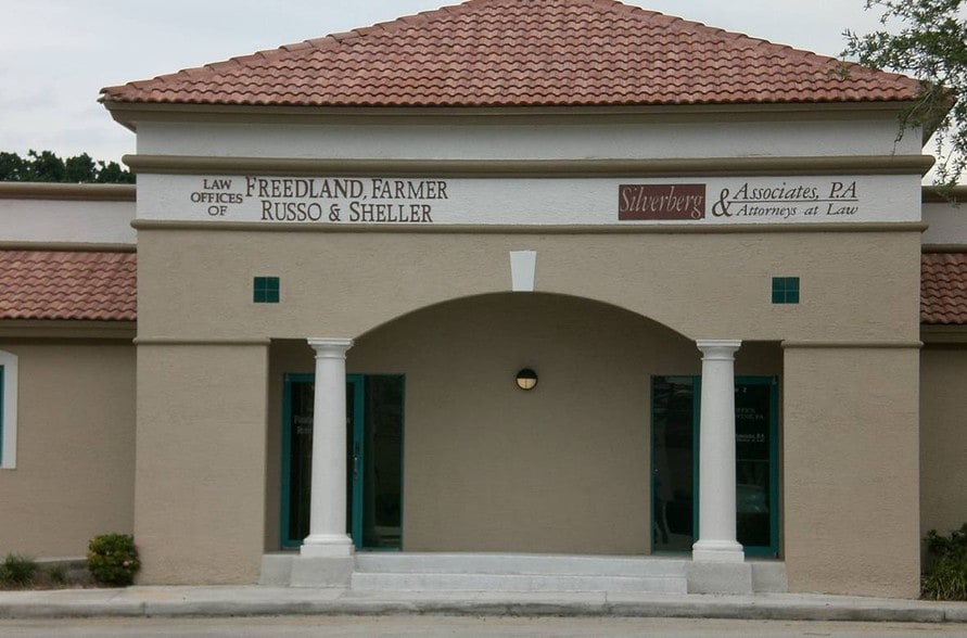 2665 Executive Park Dr, Weston, FL à louer - Photo du bâtiment - Image 2 de 7