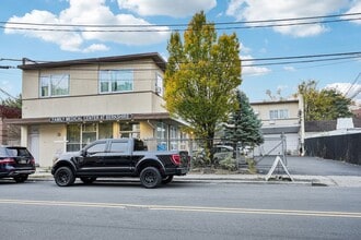 99-105 Berkshire Ave, Paterson, NJ for lease Building Photo- Image 2 of 27