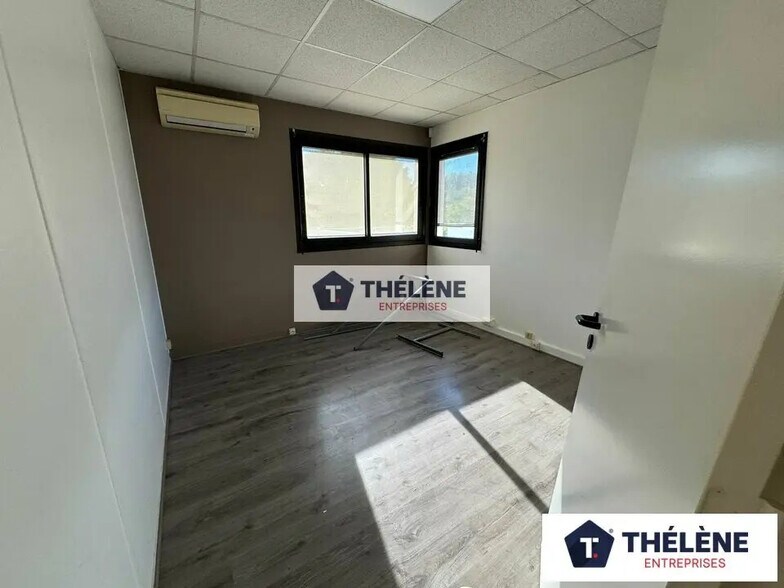 Office in Montferrier-sur-Lez for lease - Interior Photo - Image 3 of 6