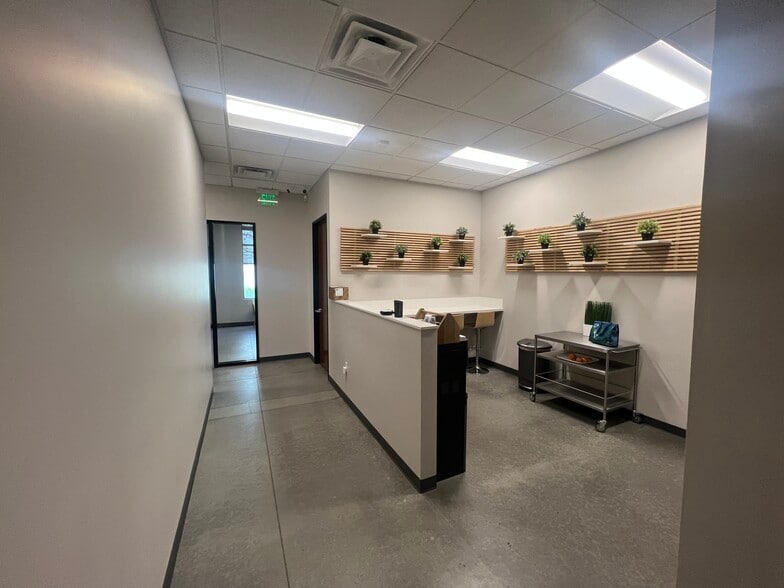 1801 3rd St, Norco, CA for lease - Interior Photo - Image 3 of 30