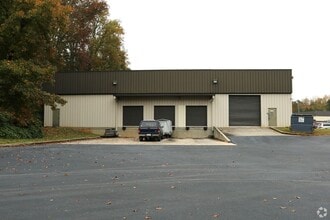 1385 Weber Industrial Dr, Cumming, GA à louer Photo du bâtiment- Image 1 de 1