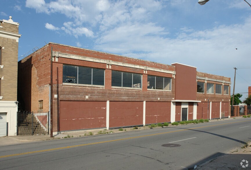 1516 Sullivan Dr, Dallas, TX à louer - Photo du bâtiment - Image 2 de 4