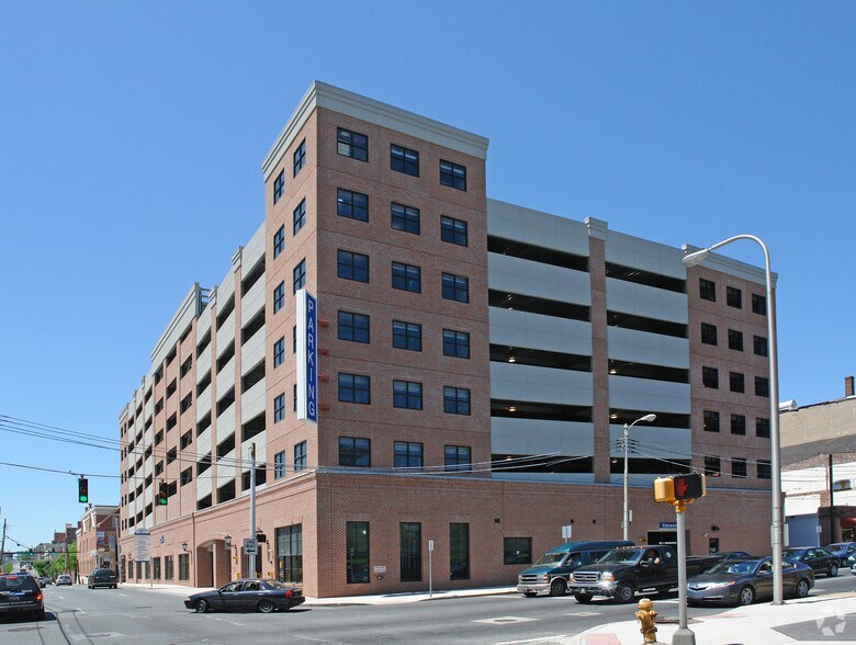 200 N Market St, Wilmington, DE à louer - Photo du bâtiment - Image 2 de 6