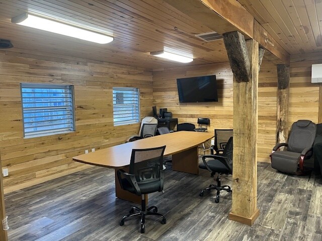 710 Sol Morris Ave, White Pigeon, MI à louer - Photo du bâtiment - Image 3 de 15