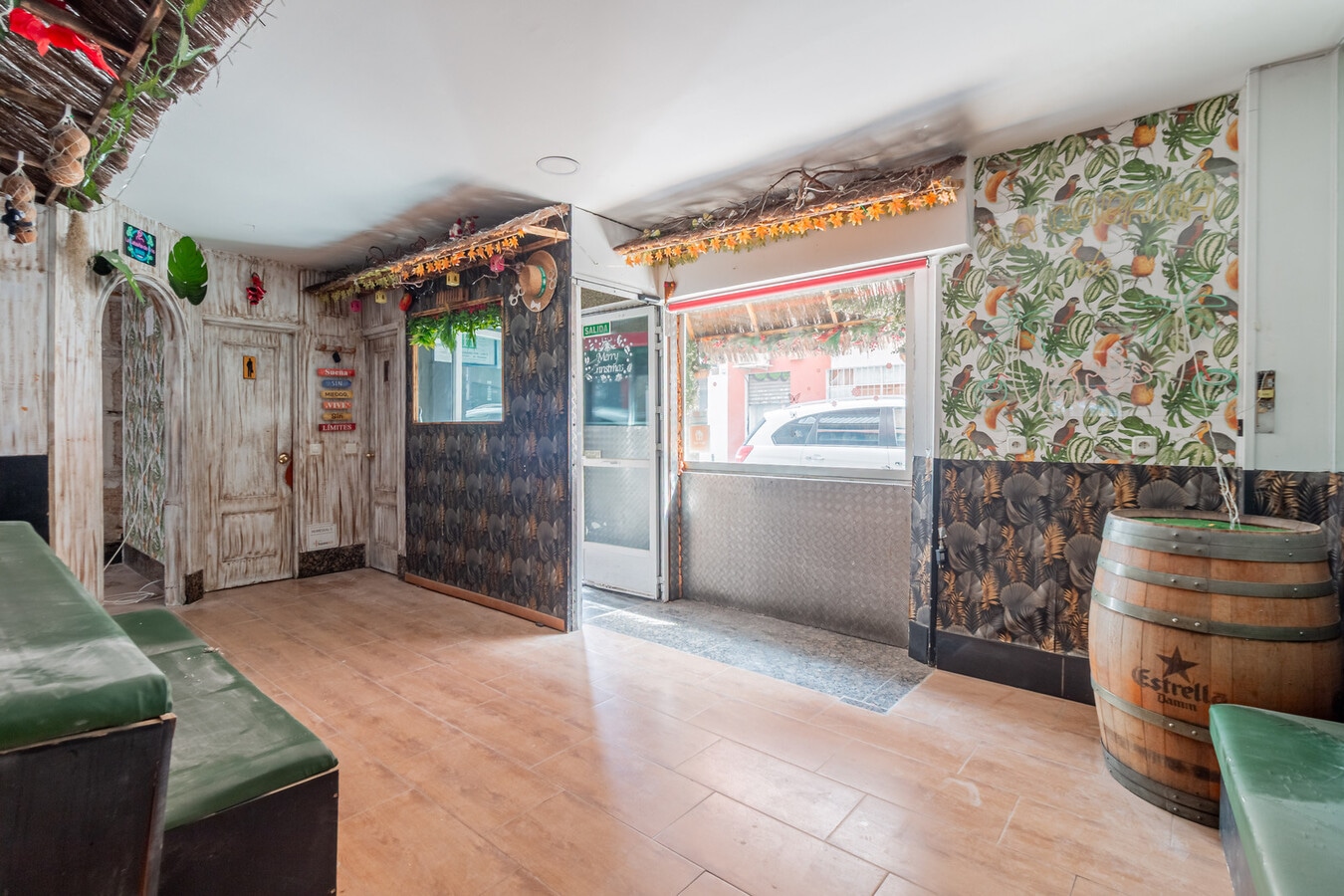 Calle de Huesca, Madrid, MAD 28020 - Unit Puerta I - - Interior Photo - Image 1 of 25