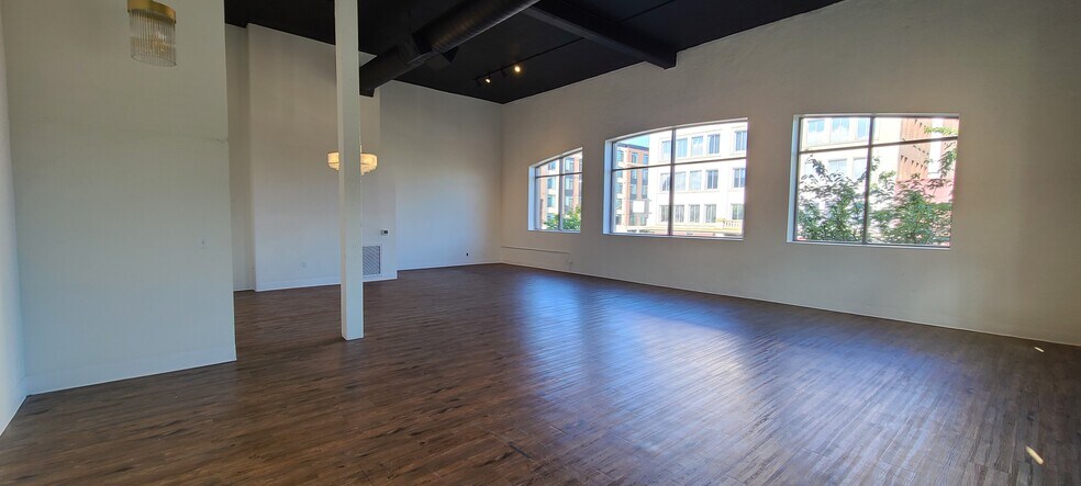 120 Commercial St NE, Salem, OR à louer - Photo intérieure - Image 3 de 11