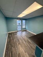 2702-2714 Country Club Blvd, Stockton, CA for lease Interior Photo- Image 2 of 4