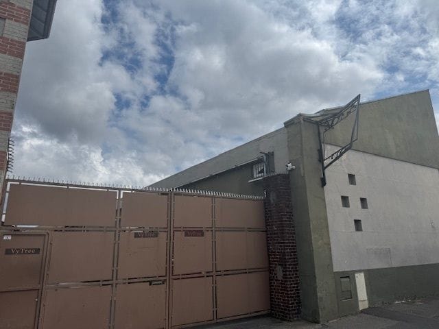 Office in Vitry-sur-Seine for lease Building Photo- Image 1 of 12