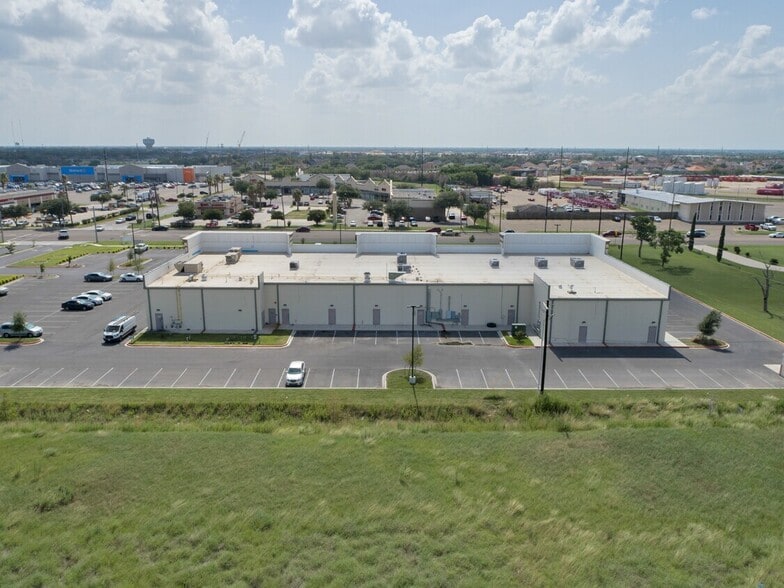3832 S McColl Rd, Edinburg, TX for lease - Building Photo - Image 3 of 7