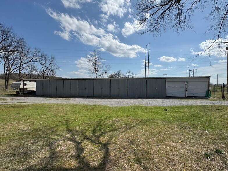5203 State 82 hwy, Locust Grove, OK à vendre - Photo du bâtiment - Image 2 de 4
