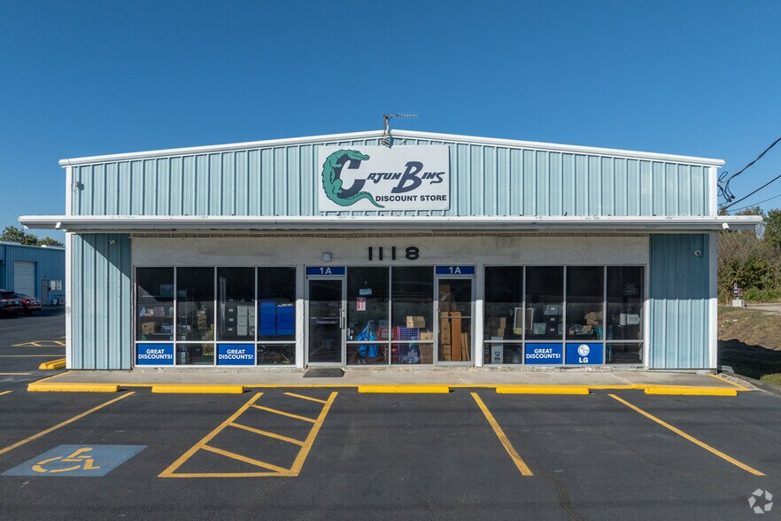 1118 N Main St, Pearland, TX à louer - Photo du bâtiment - Image 3 de 13