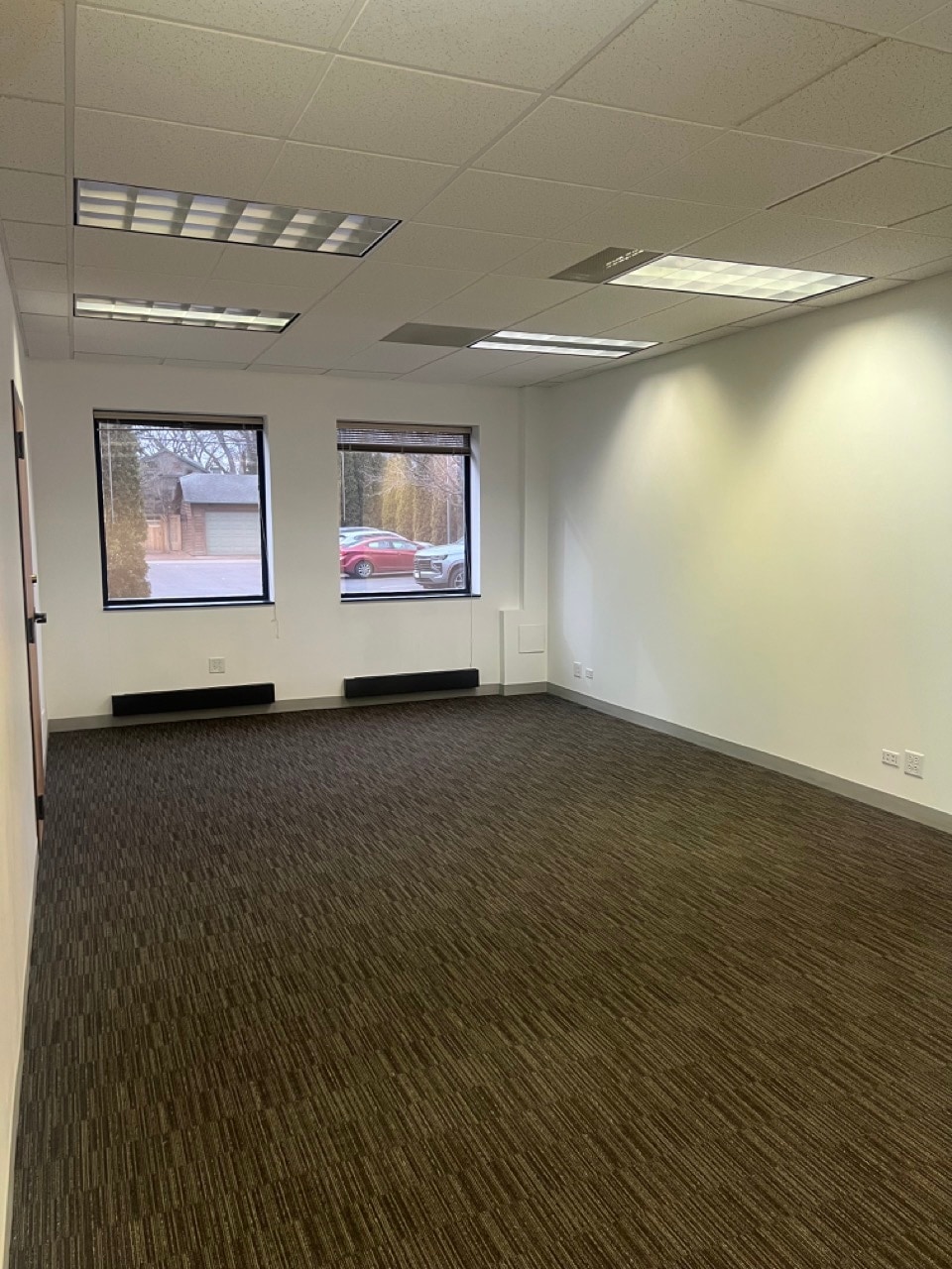 825 Green Bay Rd, Wilmette, IL for lease Interior Photo- Image 1 of 5