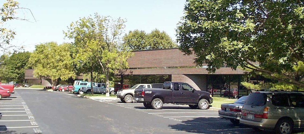 4090 Wedgeway Ct, Earth City, MO à louer - Autre - Image 3 de 5