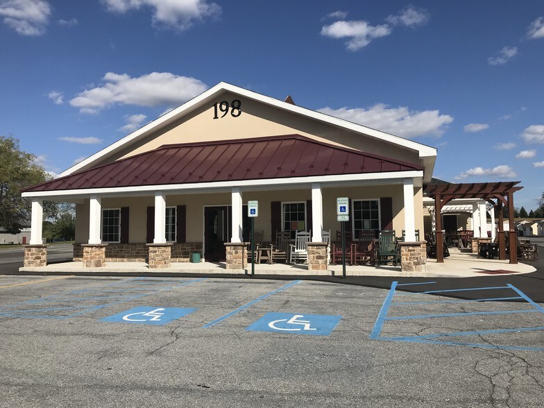 198 nazareth pike, Bethlehem, PA à louer - Photo du bâtiment - Image 3 de 10