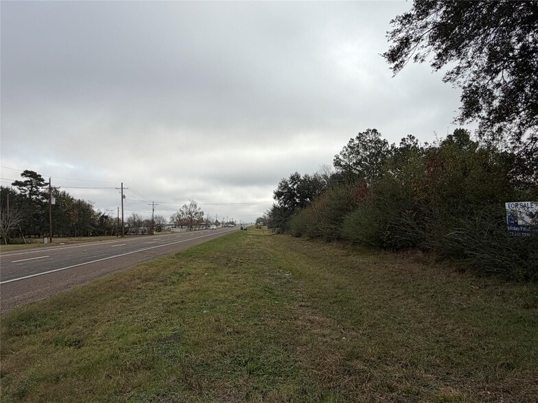 8007 FM 1960, Dayton, TX à vendre - Photo du bâtiment - Image 3 de 15