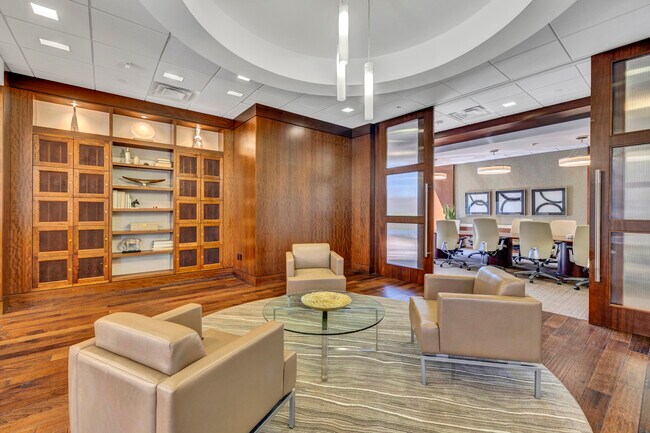 Plus de détails pour 2603 Augusta Dr, Houston, TX - Bureau à louer