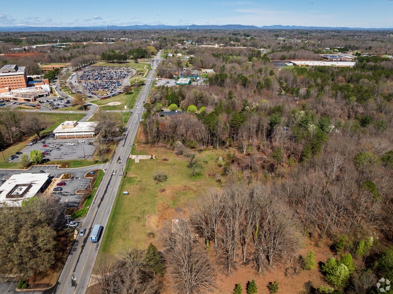 1125 Fairgrove Church Rd SE, Conover, NC for sale - Aerial - Image 2 of 4
