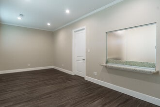 17134 N Eldridge Pkwy, Tomball, TX for lease Interior Photo- Image 2 of 24