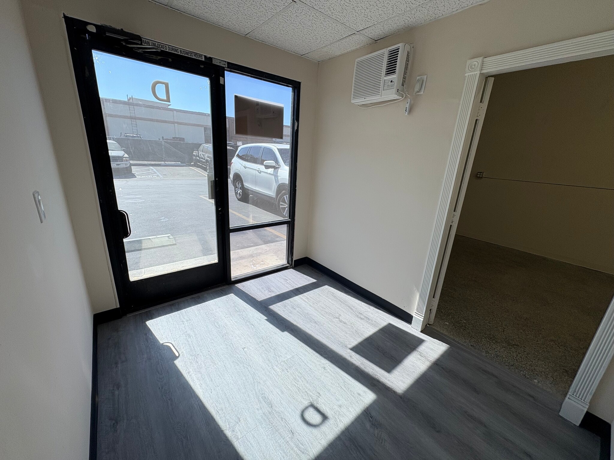 951 S Cypress St, La Habra, CA for lease Interior Photo- Image 1 of 3