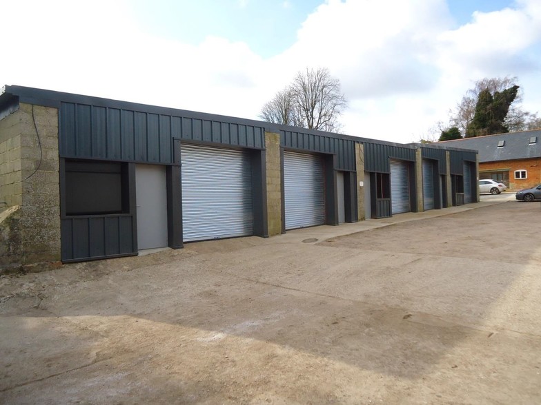 Manor Farm Yard, Upton Grey for lease - Primary Photo - Image 1 of 1