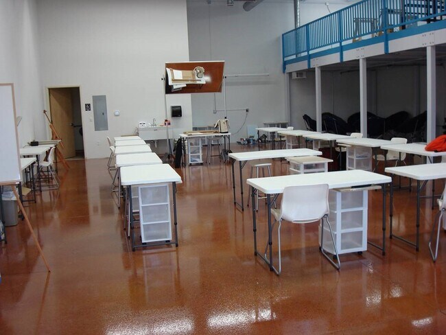 Plus de détails pour 2001-2023 O'Neil Rd, Hudson, WI - Bureau à louer