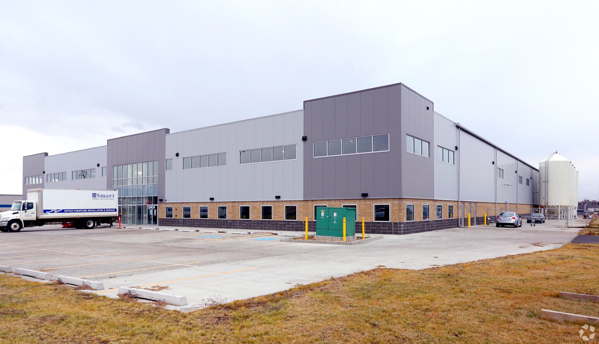 915 34th Ave, Leduc County, AB à louer Photo du bâtiment- Image 1 de 3