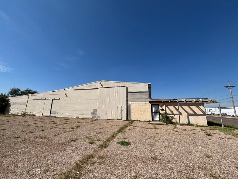 701 N Avenue N, Lubbock, TX for sale - Building Photo - Image 2 of 11