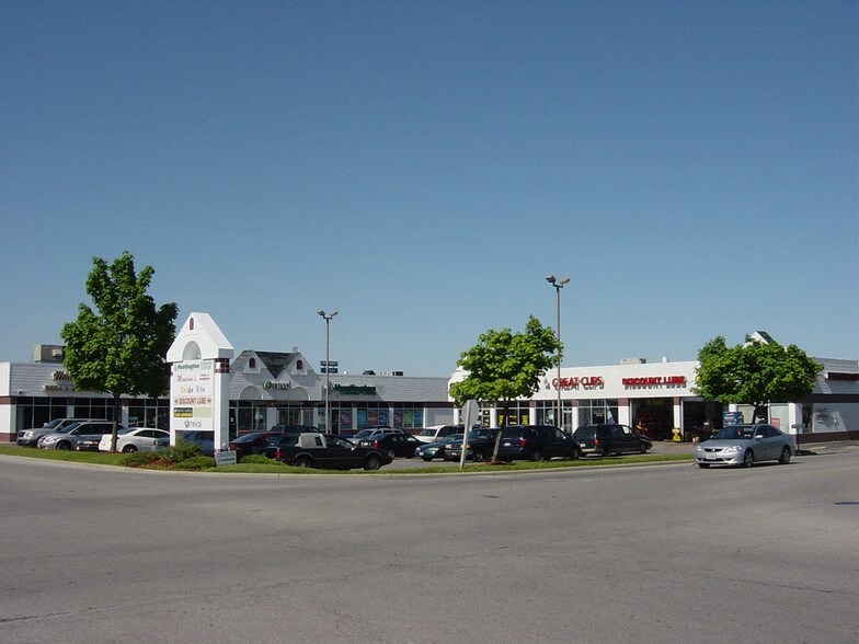 6638-6650 Centers Dr, Holland, OH for lease - Building Photo - Image 2 of 6