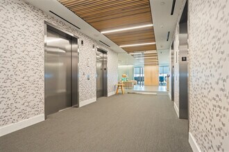 10713 W Sam Houston Pky N, Houston, TX for lease Interior Photo- Image 1 of 8