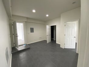 42-48 Norfolk St, Newark, NJ for lease Interior Photo- Image 2 of 2