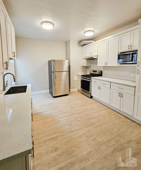 66-68 Moss St, San Francisco, CA for sale - Building Photo - Image 3 of 8