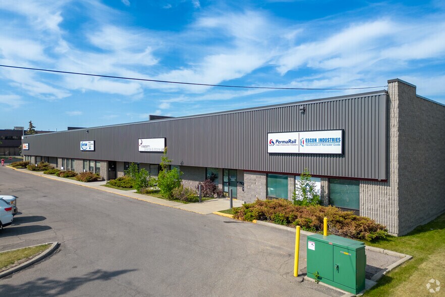 3611 27th St NE, Calgary, AB for sale - Primary Photo - Image 1 of 1