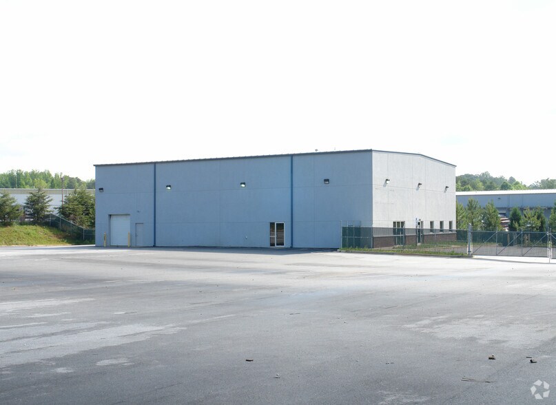 2288 Sweetwater Industrial Blvd, Lithia Springs, GA à vendre - Photo du bâtiment - Image 2 de 3