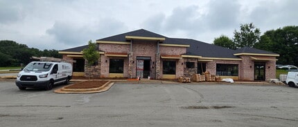 325 Huntington Place Ct, McDonough, GA à louer Photo de construction- Image 1 de 2