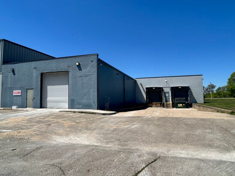 7878 Gull Rd, Richland, MI à louer - Photo du bâtiment - Image 3 de 7
