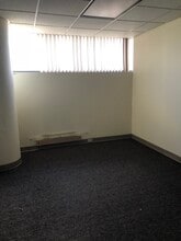 1750 Madison Ave, Memphis, TN for lease Interior Photo- Image 2 of 5