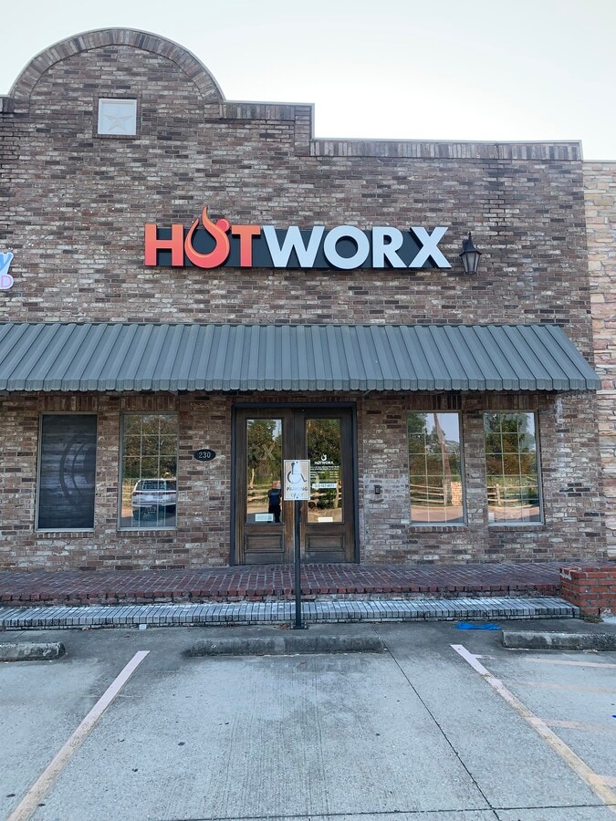 11133 I-45 Fwy N, Conroe, TX 77302 - Unit 230 -  - Interior Photo - Image 1 of 8