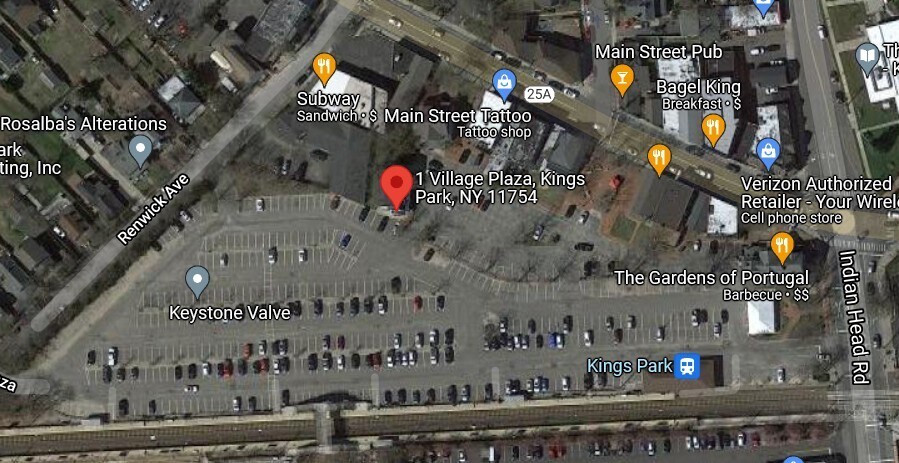 1 Village Plz, Kings Park, NY à louer - Photo du bâtiment - Image 2 de 4