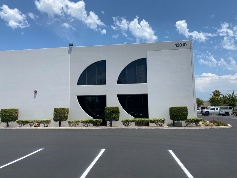 12010 Bloomfield Ave, Santa Fe Springs, CA for lease - Building Photo - Image 2 of 7