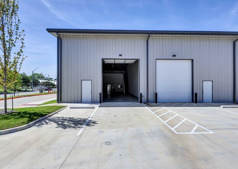312-332 Eldorado Pky, McKinney, TX à vendre - Photo du bâtiment - Image 3 de 16